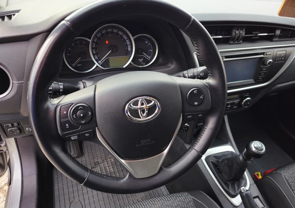 Toyota Auris cena 41900 przebieg: 227000, rok produkcji 2015 z Zamość małe 191